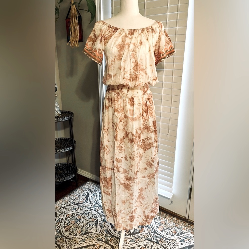 Venus tie dye and embroidered dress. Sz L
